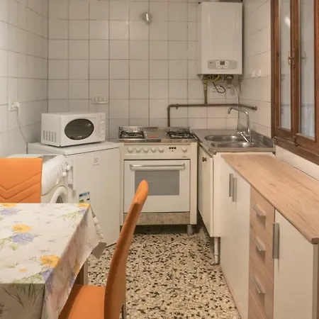 Apartment Budget San Stae House